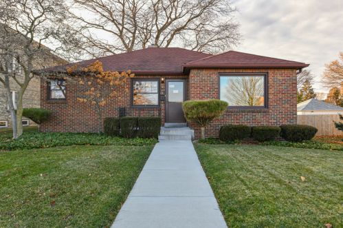 4615 Lake Dr, Cudahy, WI 53110-1502