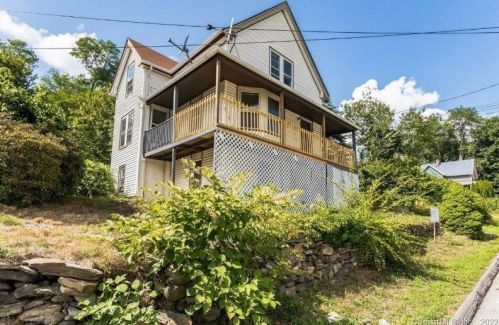 59 Scott St, Norwich, CT 06360-6146