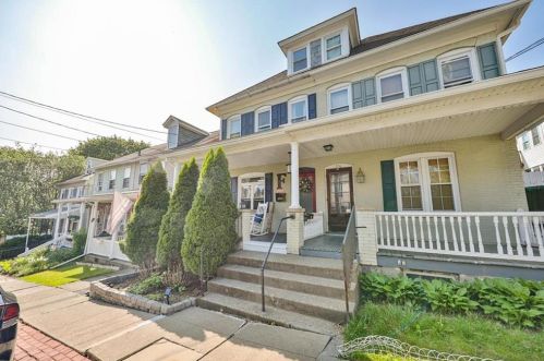 724 Milton St, Easton, PA 18042-6366