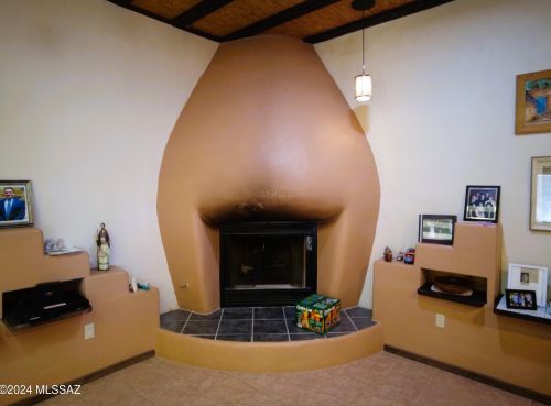 1140 Jennella Dr, Mescal, AZ 85602-7109