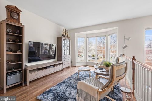 4499 Torrence Pl, Woodbridge, VA 22193-5722