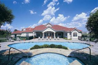801 Hebron Pkwy, Lewisville TX  75057-5030 exterior