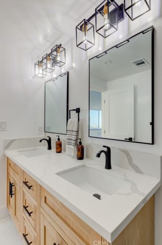 2146 Toscanini Dr, Rancho Palos Verdes CA  90275-1420 exterior