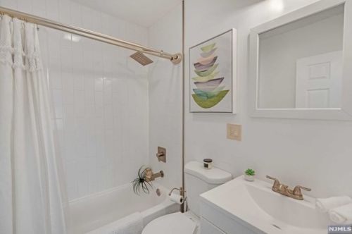 3104 Summit Ave, Union City NJ  07087-2415 exterior