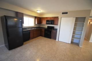 6816 Luke Ave, Glendale AZ  85303-5402 exterior