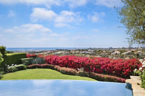 9 Premiere Pt, Newport Beach, CA 92657-1717
