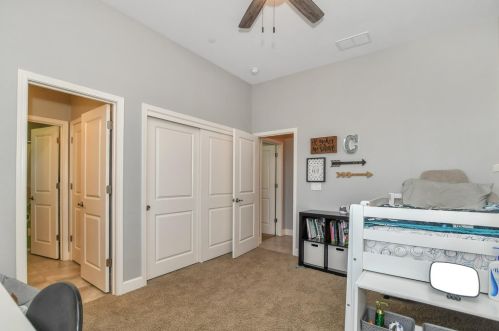 1870 Woodward Ave, Manteca CA  95337-8907 exterior