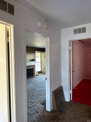 511 Yulupa Ave, Santa Rosa CA  95405-6802 exterior