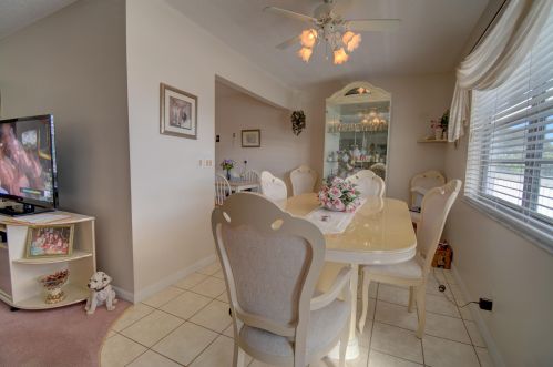 75 Somerset D, West Palm Beach, FL 33417-2114