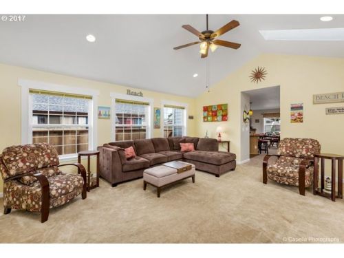 186 Merton Ln, Manzanita, OR 97130-9052