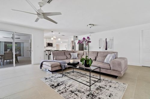 740 Orchid Dr, Naples FL  34102-5015 exterior
