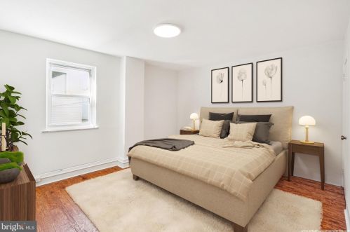 738 Medina St, Philadelphia PA  19147-5727 exterior