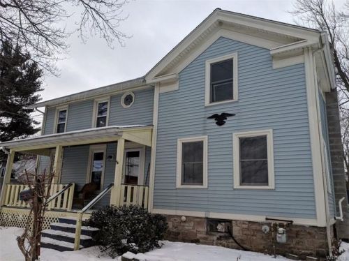 301 Commercial St, Medina, NY 14103-1110