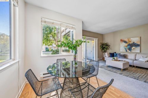123 Lakeshore Ct, Richmond CA  94804-7422 exterior