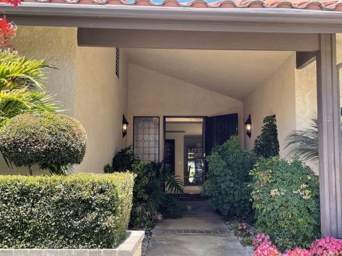 881 Via Maria, Upland, CA 91784-1874