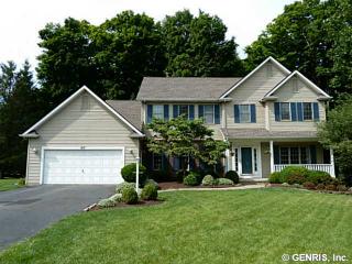 617 Saddle Crest Dr, Webster, NY 14580-4050