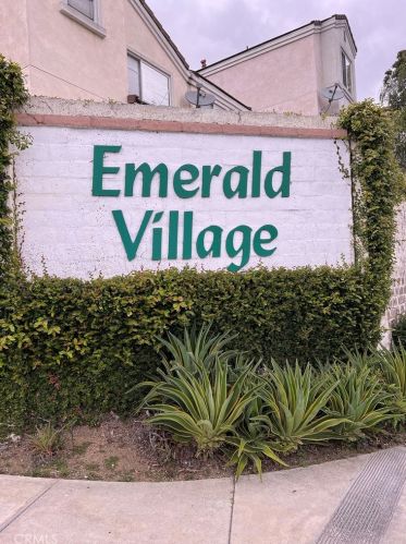 12687 Antigua Ct, Lynwood CA  90262-5377 exterior