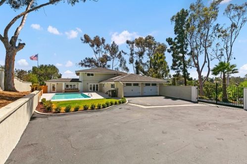 2160 13th St, Encinitas CA  92024-6801 exterior