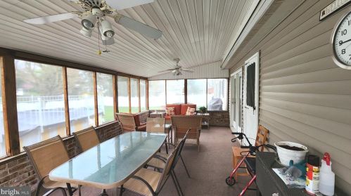 17 Briarwood Rd, Shrewsbury PA  17361-1801 exterior
