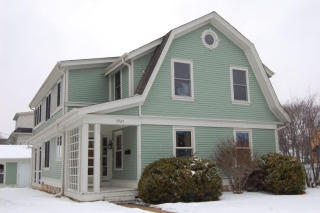 3965 Stowell Ave, Milwaukee, WI 53211-2461