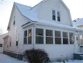 115 12th St, Mishawaka, IN 46544-5318