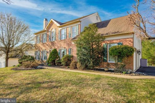 1536 Honeysuckle Cir, Jamison, PA 18929-1741