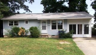 4602 Lind St, Norfolk, VA 23513-3810