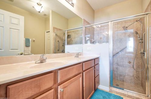 14346 Manchester Dr, Naples FL  34114-8626 exterior
