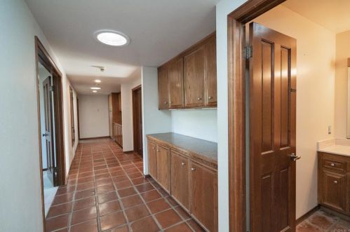 1129 Sugarbush Dr, Vista CA  92084-6605 exterior