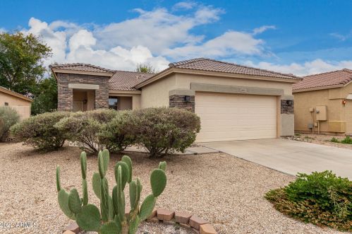 2811 Superior Rd, San Tan Valley, AZ 85143-4579