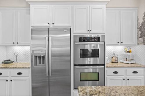 45730 Shasta Ln, Temecula CA  92592-1383 exterior