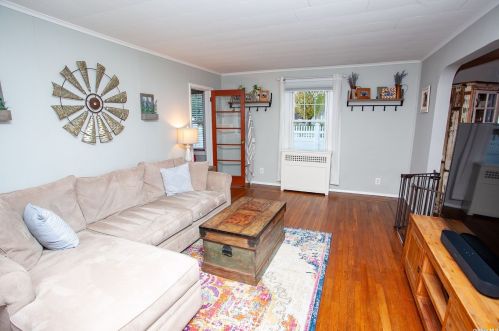 24 Plainfield Ave, East Rockaway NY  11518-1230 exterior