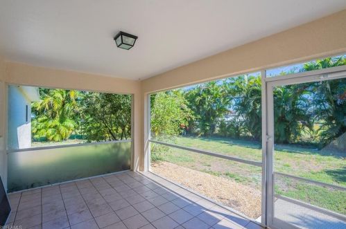 2212 4 Ter, Cape Coral FL  33909-0063 exterior
