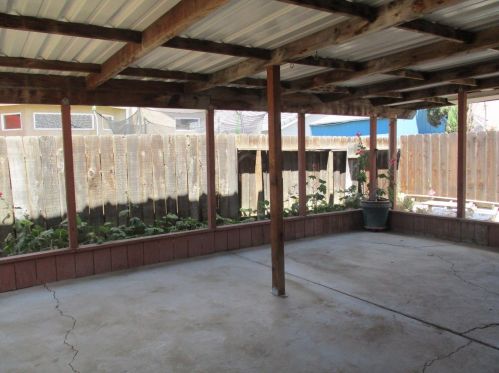 2214 Park Pl Ct, Los Banos CA 93635-5414 exterior