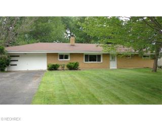 1557 Meadowlawn Dr, Macedonia, OH 44056-1439