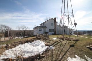 924 Ellis Ave, West Baraboo, WI 53913-2809