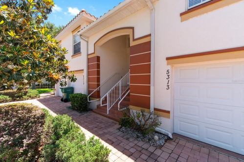5313 Edgewater Way, Oxford, FL 34484-3774