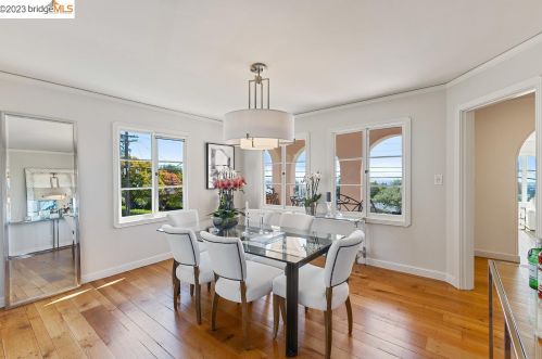 1956 Hoover Ave, Oakland, CA 94602-1922