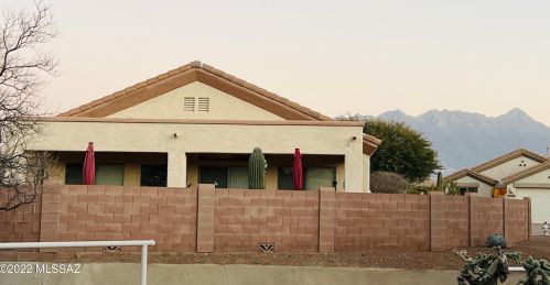 552 Royal Troon Pl, Green Valley, AZ 85614-5872