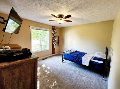 5985 Creek Rd, Washington Ch OH  43160-9726 exterior