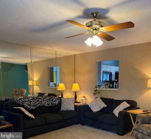 5135 Woodmill Dr, Wilmington, DE 19808-4067