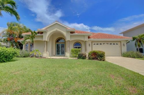 2721 38th St, Cape Coral, FL 33914-4893