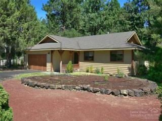61170 Fir Crest Knl, Bend, OR 97702-2568