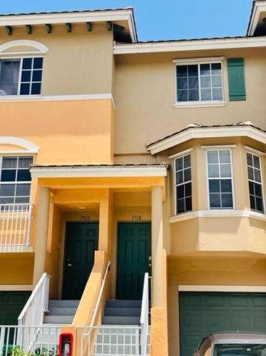 1718 6th St, Boynton Beach FL  33435-3508 exterior