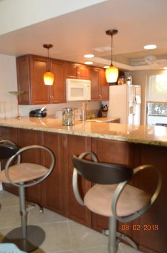 3420 Frosty Way, Naples, FL 34112-5074