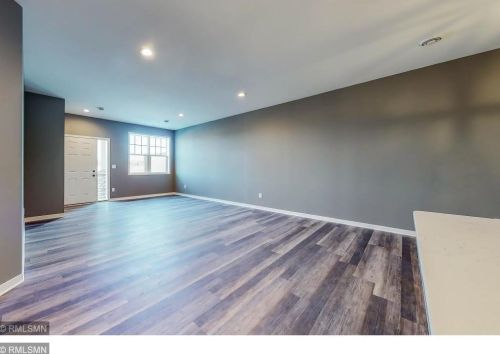 422 Ford St, Waterford, MN 55057-3277