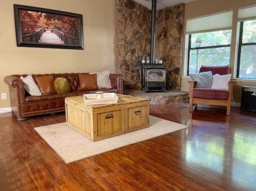 3189 Castlewood Cir, Pacific House, CA 95726-9557