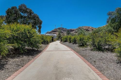 16944 Vasquez Canyon Rd, Santa Clarita, CA 91351-1437