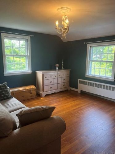 5 Guernsey Rd, Bloomfield CT  06002-3401 exterior