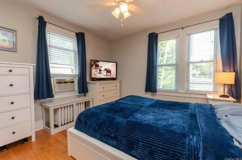 11 Sutton Pl, Crotonville NY  10562-4419 exterior